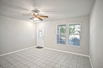 2510 Diamondback Trail in New Braunfels, TX - Building Photo - Building Photo