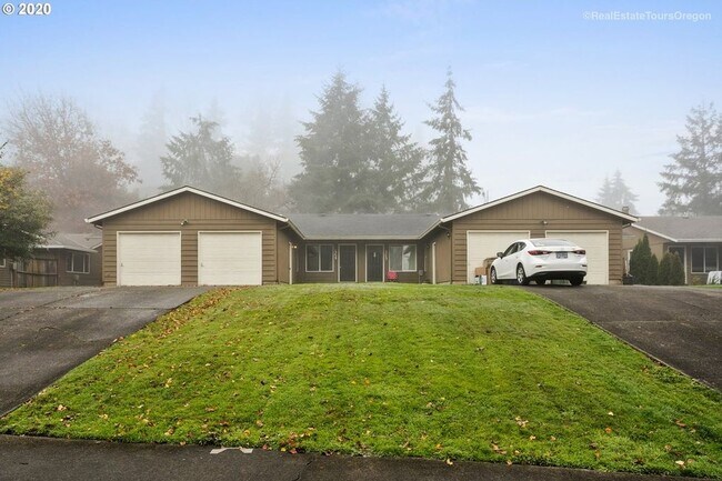 29627 SW Serenity Way in Wilsonville, OR - Building Photo - Building Photo