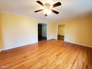48 Leigh St in Commerce, GA - Building Photo - Building Photo