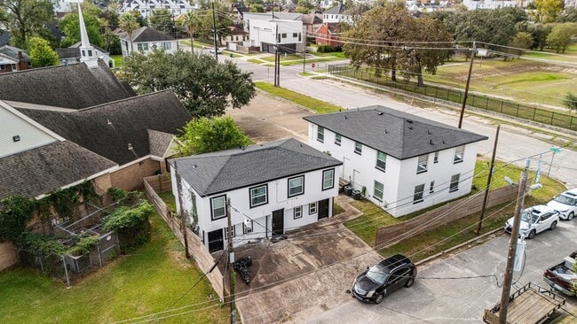 property at 2002 Barbee St