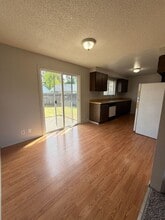 4839 Elderberry Loop in Springfield, OR - Building Photo - Building Photo
