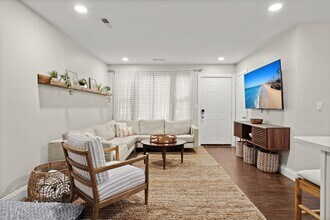 2611 N Oakridge Cir in North Charleston, SC - Building Photo - Building Photo