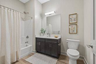 Brainerd Place in Portland, CT - Building Photo - Interior Photo