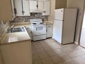 401 East St in Perkins, OK - Building Photo - Building Photo