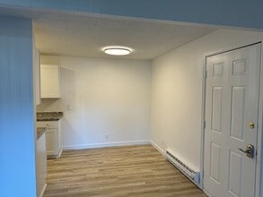 1061 W Beaver Creek Blvd in Avon, CO - Building Photo - Building Photo