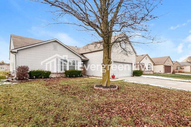 3060 Hidden Pine Dr in Indianapolis, IN - Building Photo - Building Photo