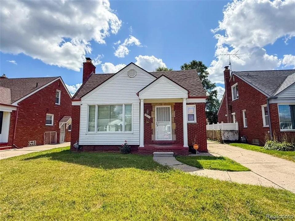 14036 Carlisle St in Detroit, MI - Foto de edificio