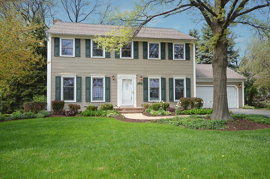 6S260 Cape Rd in Naperville, IL - Building Photo