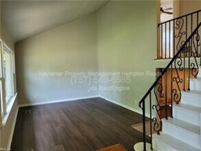 1289 River Oaks Dr in Norfolk, VA - Building Photo - Building Photo