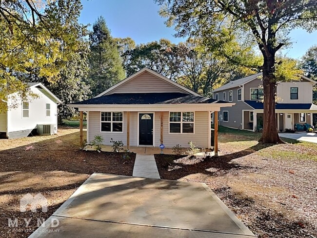 property at 1109 Old Charlotte Rd