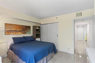 3600 Mystic Pointe Dr in Aventura, FL - Building Photo - Building Photo