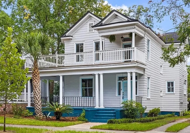 property at 657 E Henry St