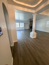 11118 Snowcreek Falls Ave in Bakersfield, CA - Building Photo - Building Photo