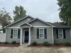 4904 Maple Ave in Wilmington, NC - Building Photo