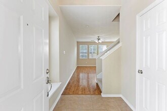 106 E Stedhill Loop in The Woodlands, TX - Building Photo - Building Photo