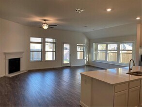 208 Baralo St in Leander, TX - Building Photo - Building Photo