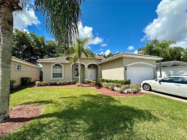 2340 SE 5th Ct in Homestead, FL - Building Photo - Building Photo