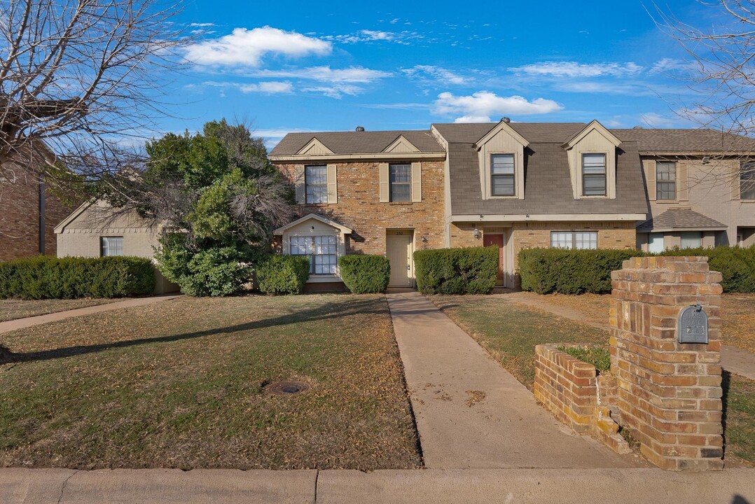 250 Washington Blvd in Abilene, TX - Foto de edificio