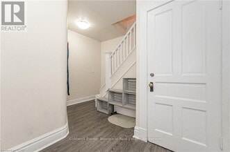 42 Waterloo Ave in Guelph, ON - Building Photo - Building Photo