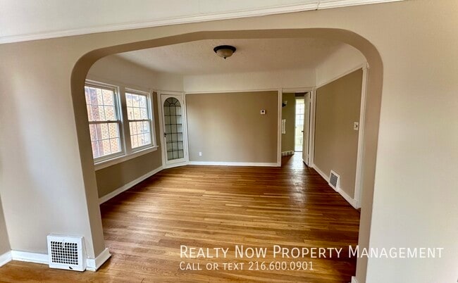 18008 Winslow Rd in Shaker Heights, OH - Building Photo - Building Photo