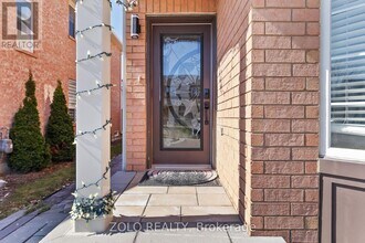 846 Luxton Dr in Milton, ON - Building Photo - Building Photo