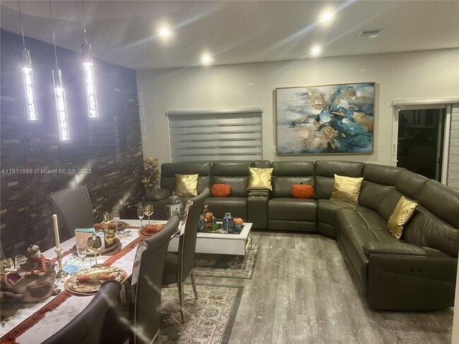 4972 SW 127th Ave in Miramar, FL - Building Photo - Building Photo