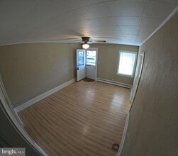 2505 Wilson Ave in Bristol, PA - Building Photo - Building Photo