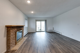 Parkview Court Apartments in Maplewood, MN - Foto de edificio - Interior Photo