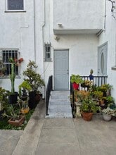 861 N Alexandria Ave, Unit 861 in Los Angeles, CA - Foto de edificio - Building Photo