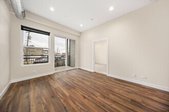 3727 Sunnyside Ave in Brookfield, IL - Building Photo - Building Photo