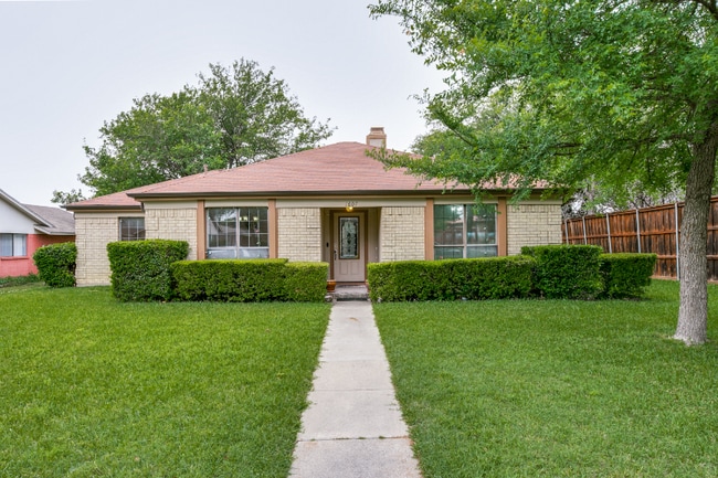 property at 1607 Heather Glen Ct
