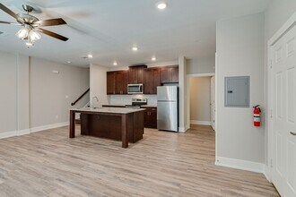 115 W Jones St in Krum, TX - Building Photo - Building Photo