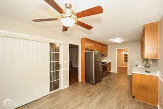 6840 Sarah Jane Ln-Unit -A in Riverdale, GA - Building Photo - Building Photo