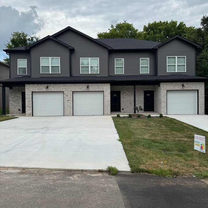 205 Cherry Way in Bowling Green, KY - Building Photo