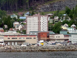 Tongass Towers Condominiums in Ketchikan, AK - Foto de edificio - Building Photo