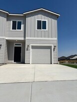 3767 S Roosevelt Pl in Kennewick, WA - Building Photo