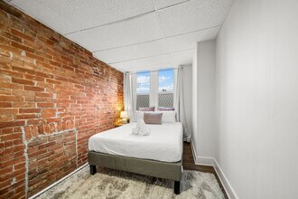 242 Mccormick Pl-Unit -ID1056116P in Cincinnati, OH - Building Photo - Building Photo