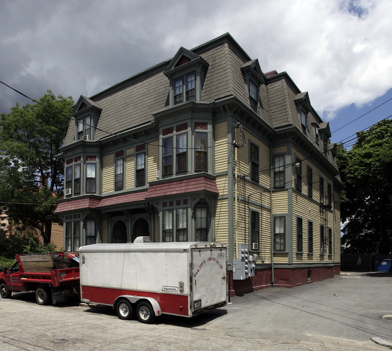 15-17 Wilson St in Providence, RI - Building Photo