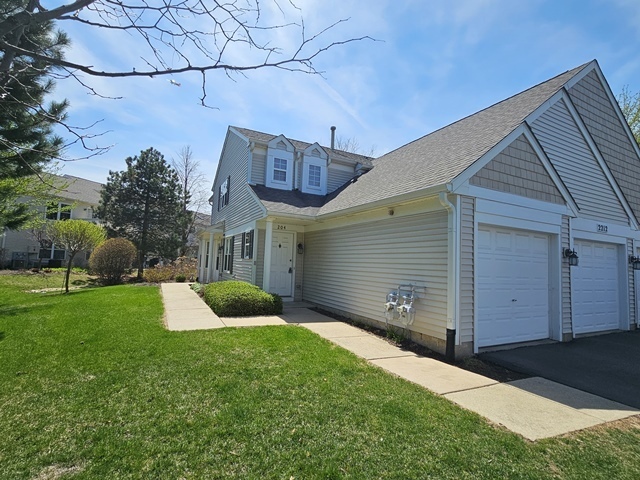 2212 Waterleaf Ct in Naperville, IL - Building Photo