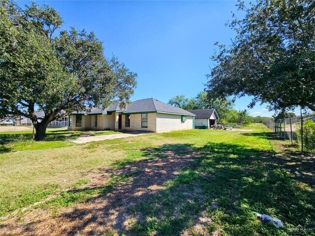 15 Jasman Rd in Edinburg, TX - Building Photo - Building Photo
