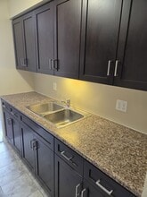 87 Westwood Dr in Kitchener, ON - Building Photo - Building Photo