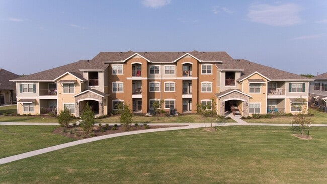 The Royse at Parker Boulevard Apartments in Royse City, TX - Foto de edificio - Building Photo