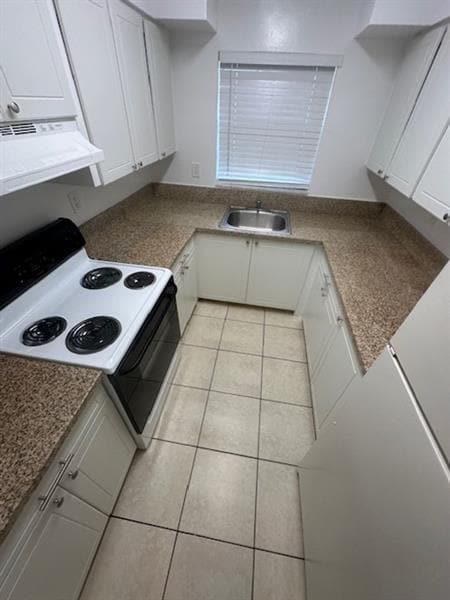property at 3800 Riverside Dr