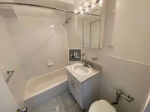 5 AVENUE in New York, NY - Foto de edificio - Building Photo