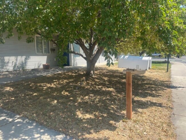 property at 102 W Mesa Ave