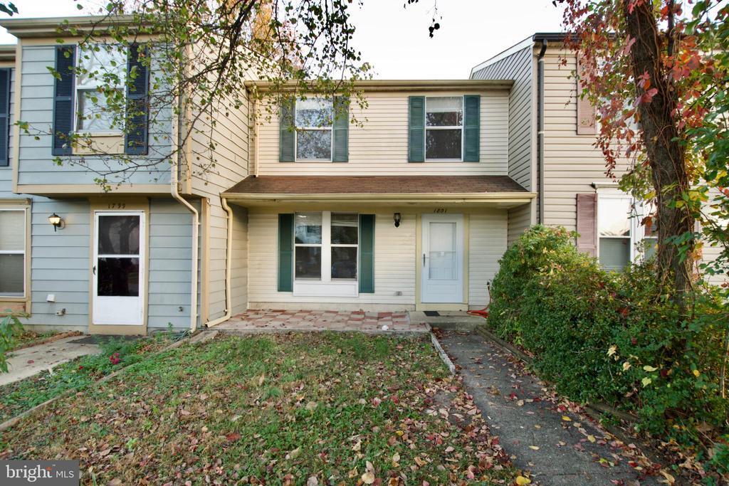 1801 Tilletson Pl in Woodbridge, VA - Building Photo