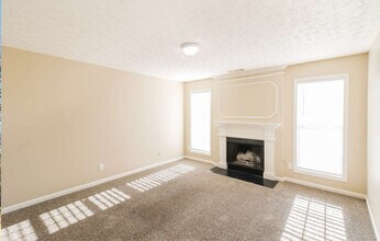 3973 Cress Way Run in Decatur, GA - Foto de edificio - Building Photo