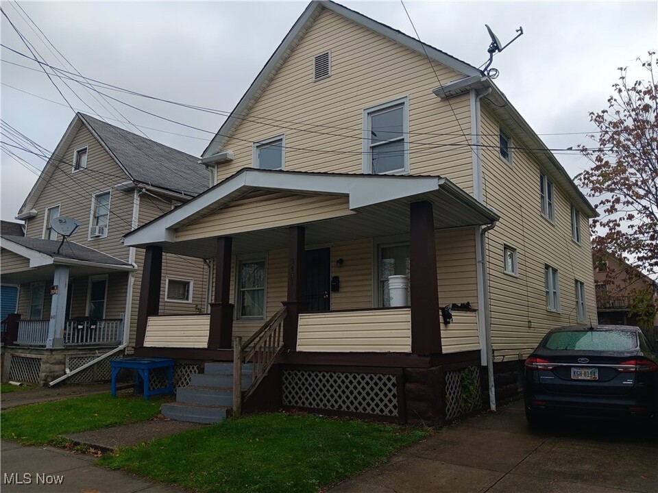 3451 W 63rd St in Cleveland, OH - Building Photo