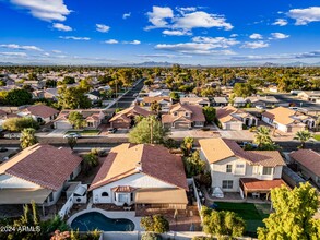 473 W Smoke Tree Rd in Gilbert, AZ - Building Photo - Building Photo