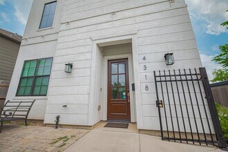 4318 Center St in Houston, TX - Building Photo - Building Photo